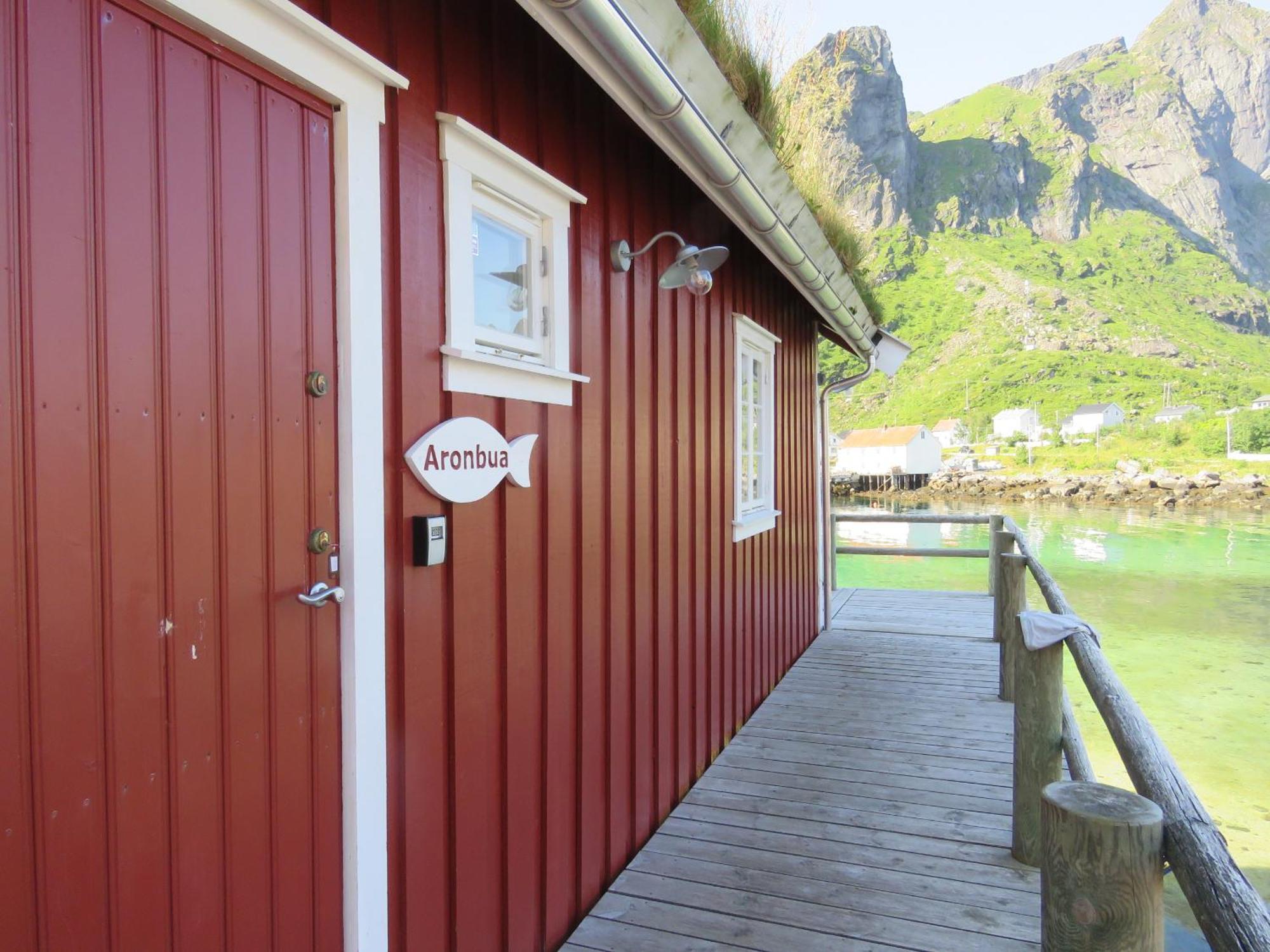 Valen Cabins In 레이네 외부 사진