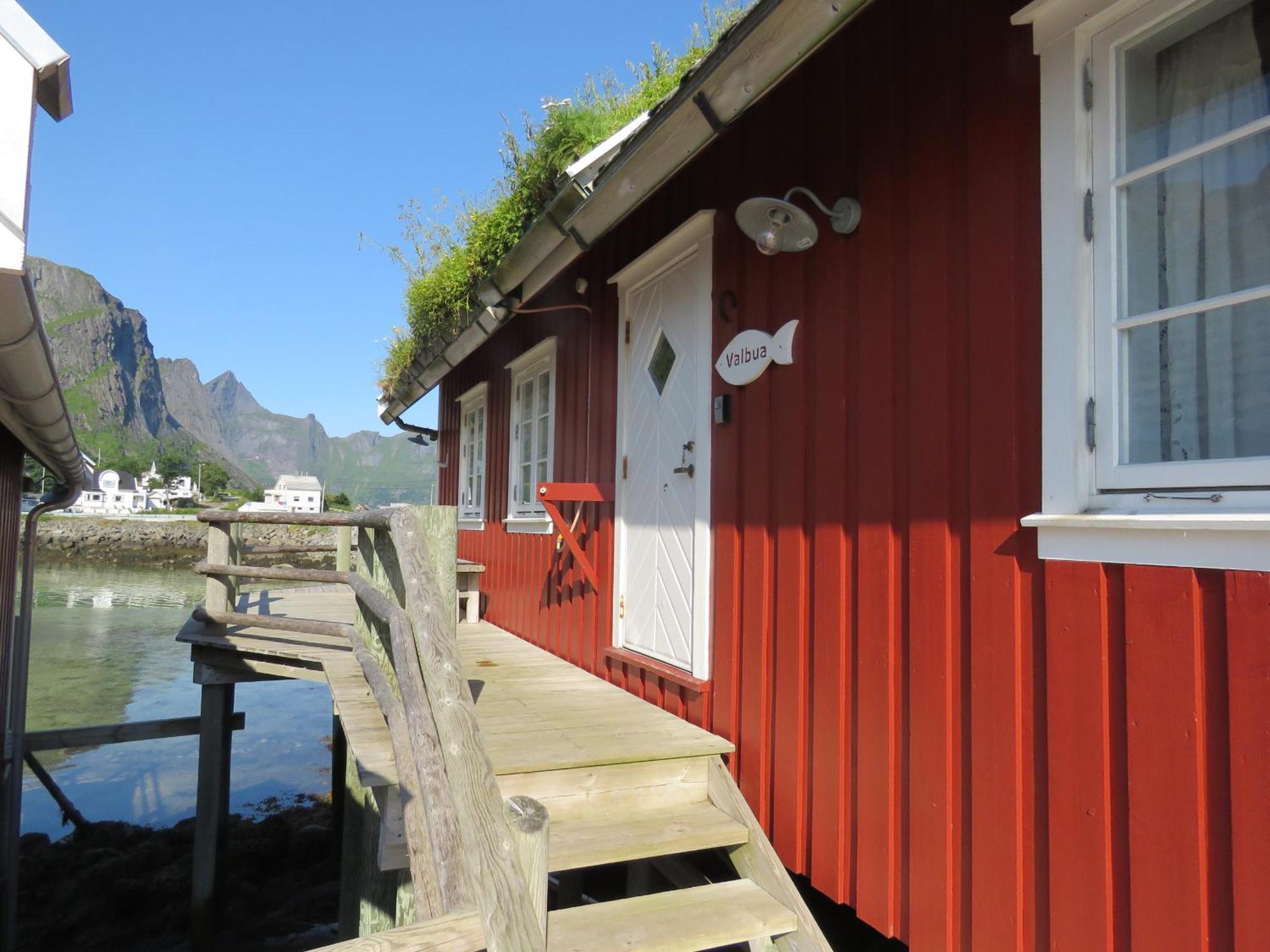 Valen Cabins In 레이네 외부 사진